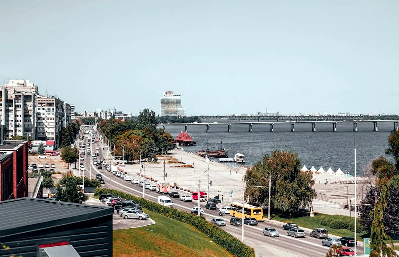 СЕС Дніпро під ключ: сонячні електростанції, АКБ та резервне живлення - локальний розрахунок СЕС, АКБ і резервного живлення